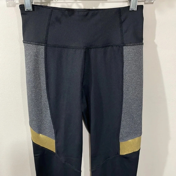 NWOT Betsey Johnson Performance Black, Charcoal and Gold Color Block leggings XS - Picture 4 of 15